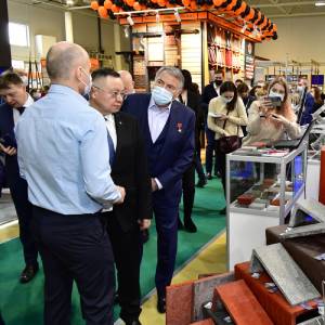 _ZHR3818.jpg _ZHR3818.jpg